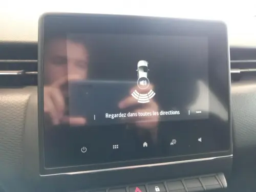 Renault Clio Clio TCe 100 Zen - Photo 23