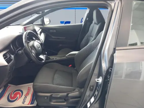 Toyota C-HR C-HR Hybride 1.8L Dynamic Business - Photo 9