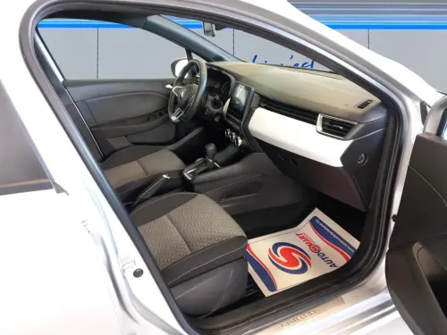 Renault Clio Clio E-Tech 140 - 21N Limited - Photo 16