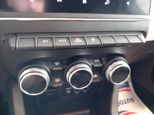 Renault Clio Clio E-Tech 140 - 21N Limited - Photo 23