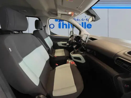 Citroën Berlingo Taille M BlueHDi 130 S&S BVM6 Shine - Photo 16