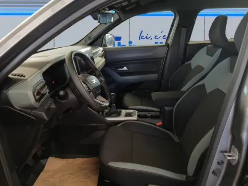 Dacia Duster Mild Hybrid 130 4x4 Extreme - Photo 9