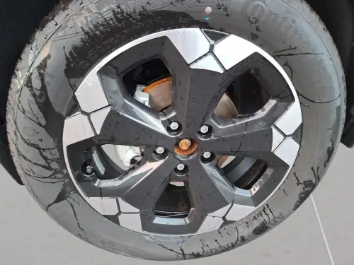 Dacia Duster TCe 130 4x4 Extreme - Photo 8