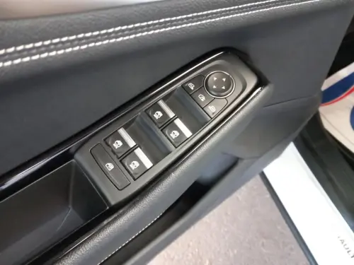 Renault Austral E-Tech hybrid 200 Iconic - Photo 10