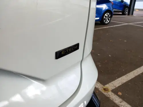 Renault Austral E-Tech hybrid 200 Iconic - Photo 19