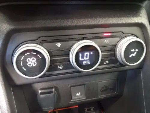 Dacia Sandero ECO-G 100 Stepway Extreme - Photo 22