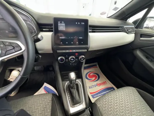 Renault Clio Clio E-Tech 140 Limited - Photo 14
