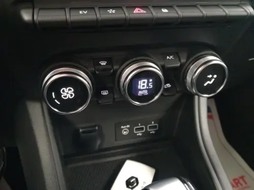 Renault Captur E-Tech 145 - 21 Intens - Photo 23