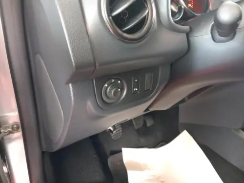 Dacia Sandero ECO-G 100 15 ans - Photo 20