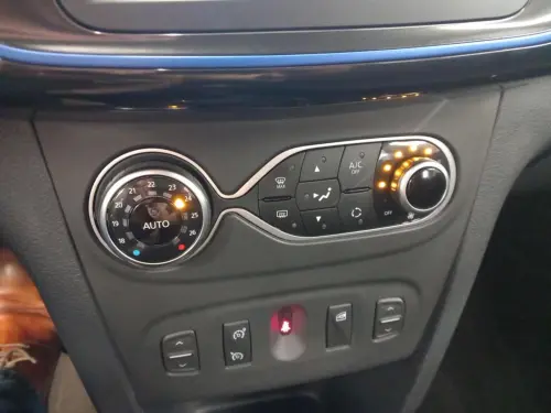 Dacia Sandero ECO-G 100 15 ans - Photo 23