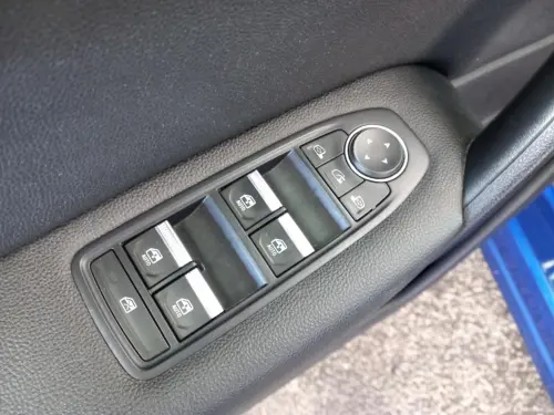 Renault Captur E-Tech Plug-in 160 Intens - Photo 10