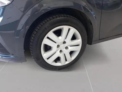 Dacia Sandero TCe 90 Confort - Photo 8