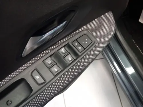 Dacia Sandero TCe 90 Confort - Photo 10