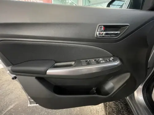 Suzuki Swift 1.2 Dualjet Hybrid Auto Privilège - Photo 10