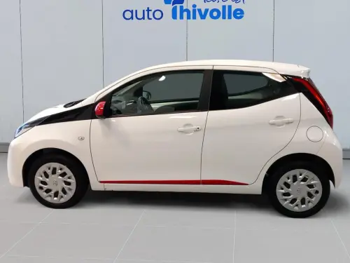 Toyota Aygo Aygo 1.0 VVT-i x-play - Photo 1