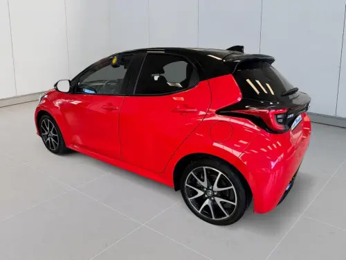 Toyota Yaris Yaris Hybride 116h Première - Photo 2