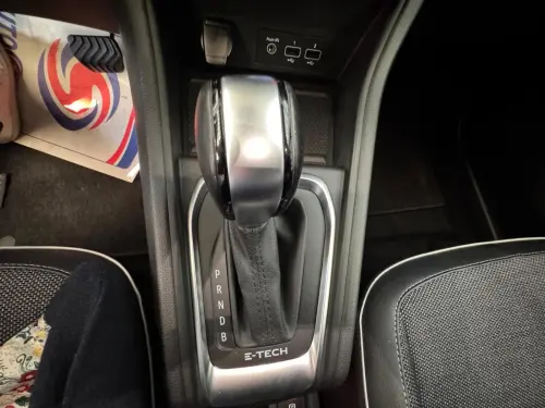 Renault Captur E-Tech 145 - 21 Intens - Photo 22