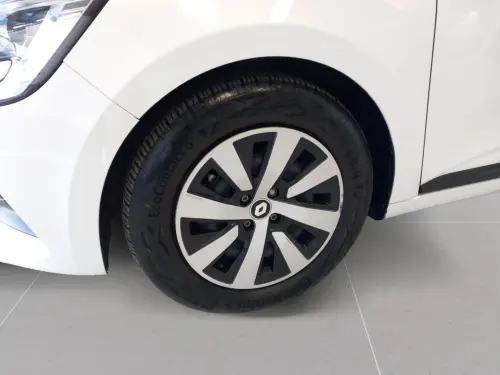 Renault Clio Clio E-Tech hybride 145 Equilibre - Photo 8