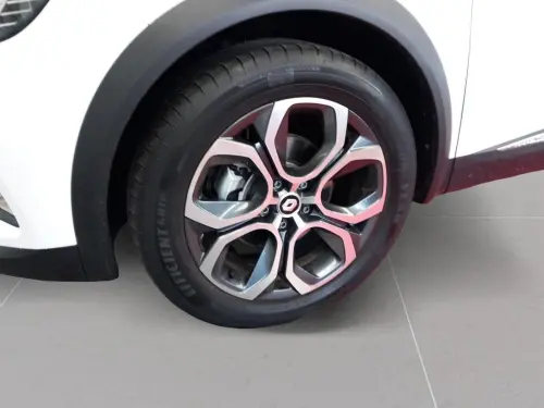 Renault Captur E-Tech hybride 145 Techno - Photo 8