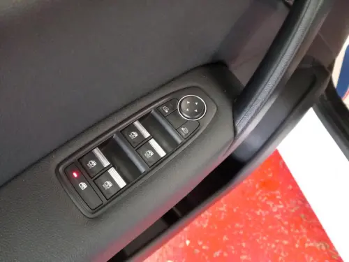 Renault Captur E-Tech hybride 145 Techno - Photo 10