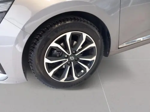 Renault Clio Clio TCe 90 Techno - Photo 8