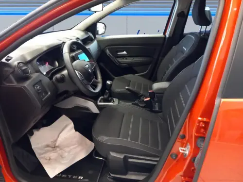 Dacia Duster ECO-G 100 4x2 Prestige + - Photo 9