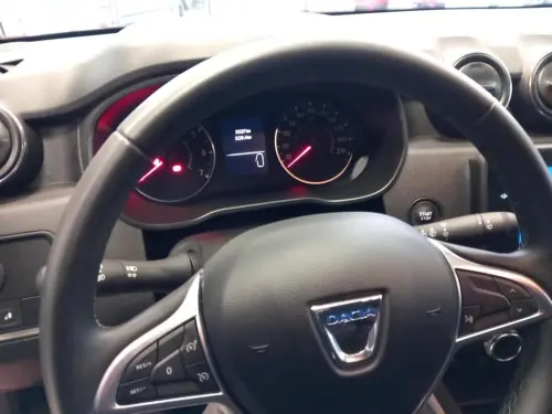 Dacia Duster ECO-G 100 4x2 Prestige + - Photo 13