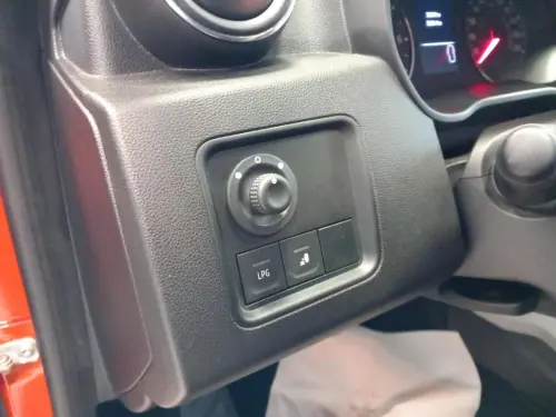 Dacia Duster ECO-G 100 4x2 Prestige + - Photo 20