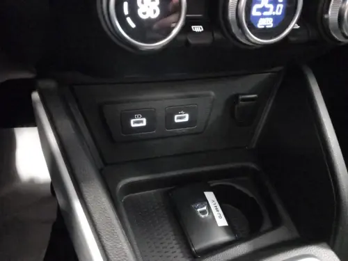 Dacia Duster ECO-G 100 4x2 Prestige + - Photo 23