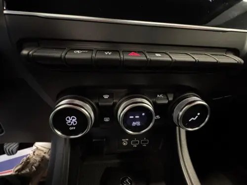 Renault Captur mild hybrid 140 Techno - Photo 21