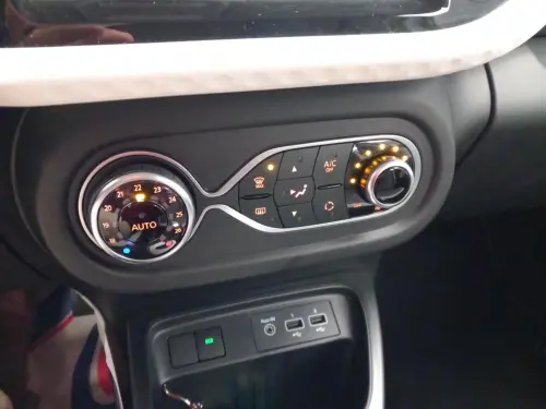 Renault Twingo E-Tech Twingo III E-Tech Equilibre - Photo 23