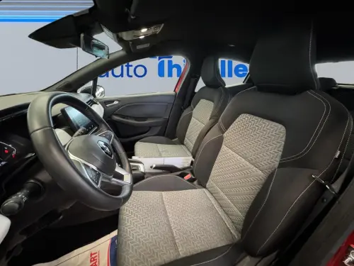 Renault Clio Clio E-Tech 140 - 21N Limited - Photo 9