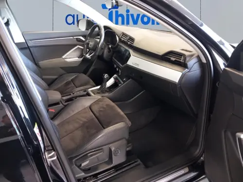 Audi Q3 35 TFSI 150 ch S tronic 7 Design Luxe - Photo 16