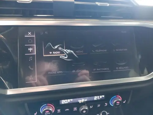 Audi Q3 35 TFSI 150 ch S tronic 7 Design Luxe - Photo 22