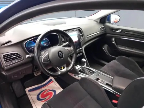 Renault Megane Mégane IV Berline E-TECH Plug-In Hybride 160 R.S. Line - Photo 11