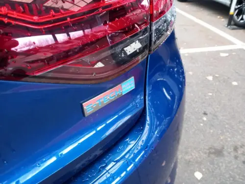 Renault Megane Mégane IV Berline E-TECH Plug-In Hybride 160 R.S. Line - Photo 19