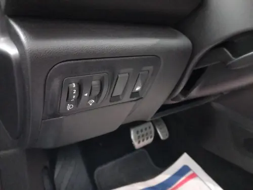 Renault Megane Mégane IV Berline E-TECH Plug-In Hybride 160 R.S. Line - Photo 20