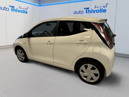Toyota Aygo 1.0 VVT-i x - Photo 2