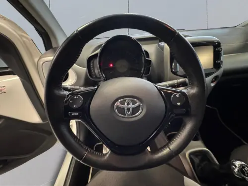 Toyota Aygo 1.0 VVT-i x - Photo 12