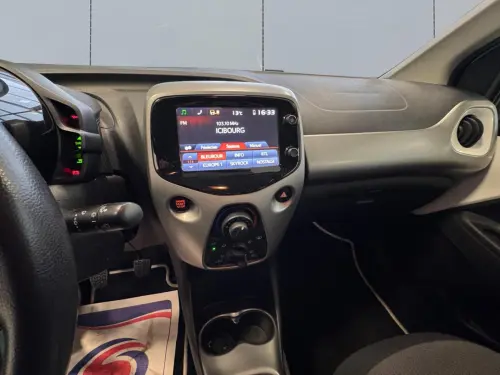 Toyota Aygo 1.0 VVT-i x - Photo 14