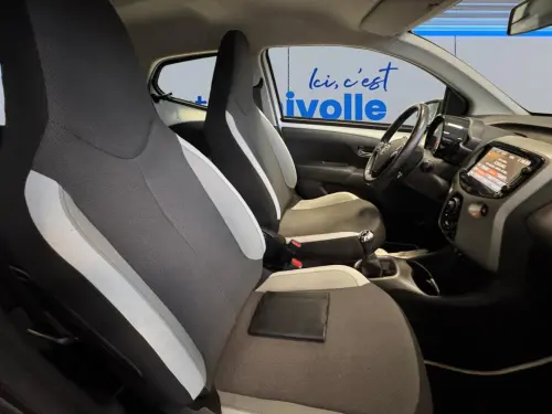 Toyota Aygo 1.0 VVT-i x - Photo 16