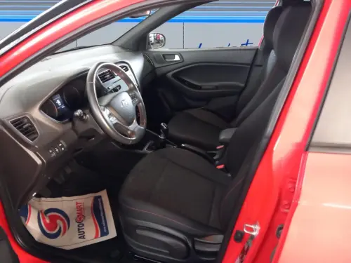 Hyundai i20 1.0 T-GDi 100 Edition #Style - Photo 9