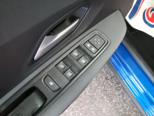 Dacia Sandero ECO-G 100 GSR2 Stepway Extreme + - Photo 10