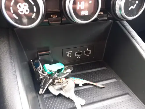 Renault Captur E-Tech 145 - 21 R.S. Line - Photo 22