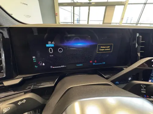 Renault Austral E-Tech hybrid 200 Iconic - Photo 13