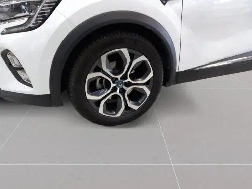 Renault Captur E-Tech Plug-in 160 Intens - Photo 8