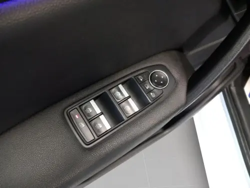 Renault Captur E-Tech Plug-in 160 Intens - Photo 10