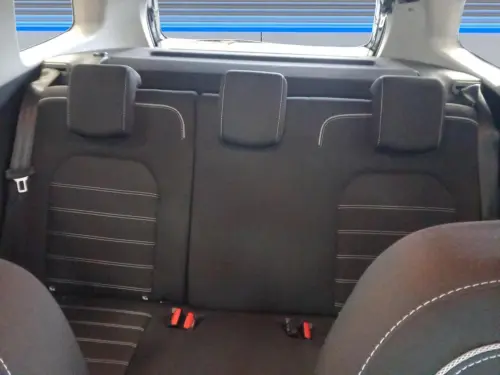 Dacia Duster TCe 150 FAP 4x2 EDC Prestige - Photo 15