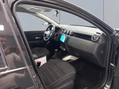 Dacia Duster TCe 150 FAP 4x2 EDC Prestige - Photo 16