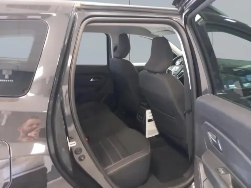 Dacia Duster TCe 150 FAP 4x2 EDC Prestige - Photo 17